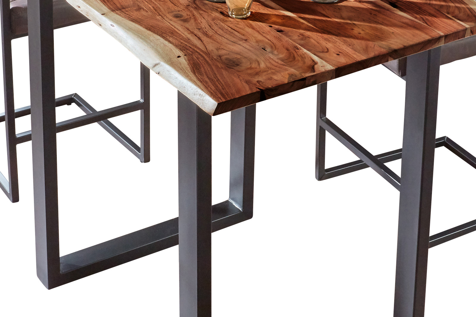 Bartisch_Quebec_nussbaum_schwarz_04