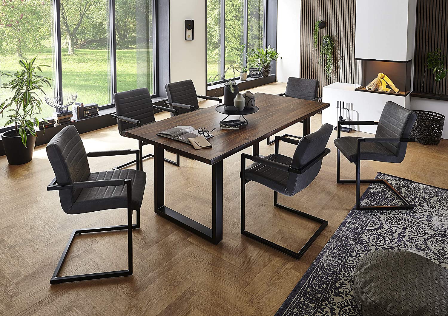 Gemütliche Freischwingerstühle werten Ihr Esszimmer auf Gemütliche Freischwingerstühle werten Ihr Esszimmer auf