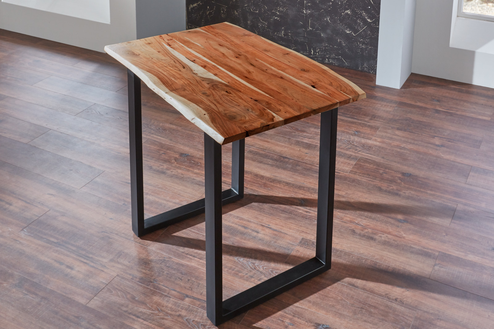 Bartisch_Quebec_nussbaum_schwarz_01