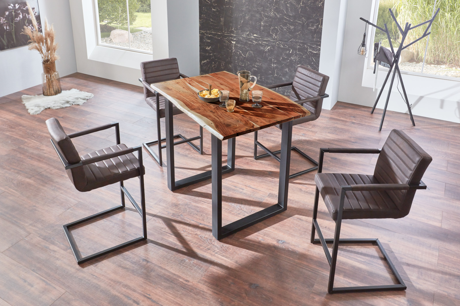 Bartisch_Quebec_nussbaum_schwarz_07