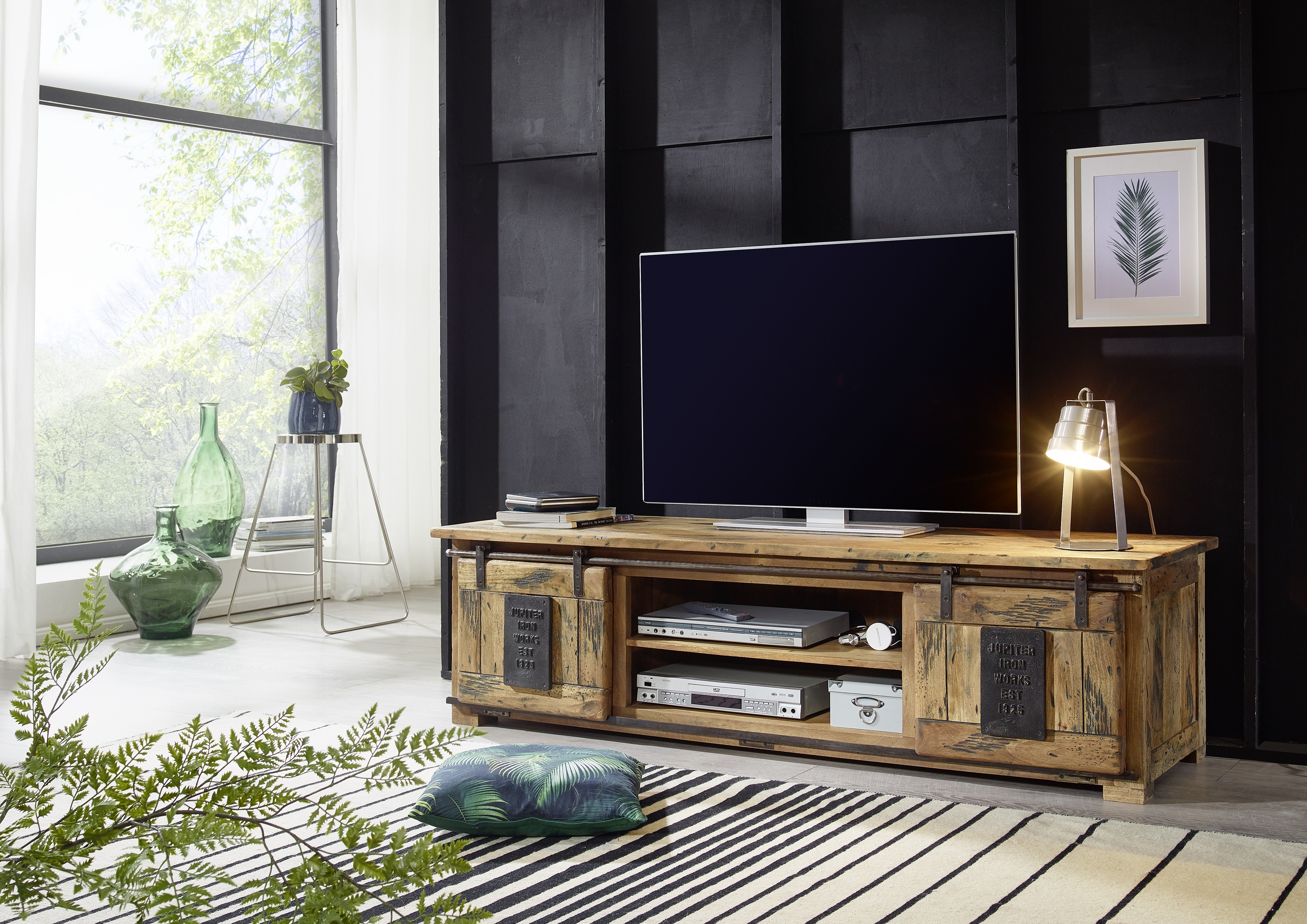 Lowboard_Norik1_180_03