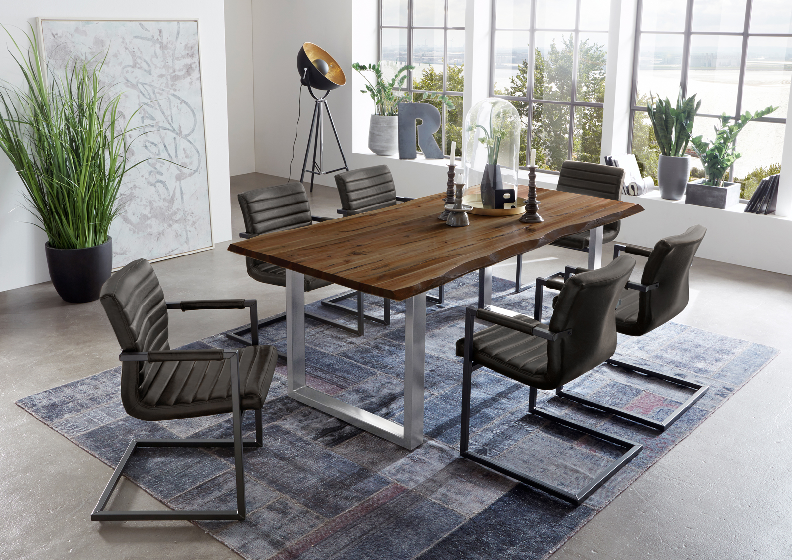 TG_Noah_nussbaum_silberBeine_anthrazit_140_01