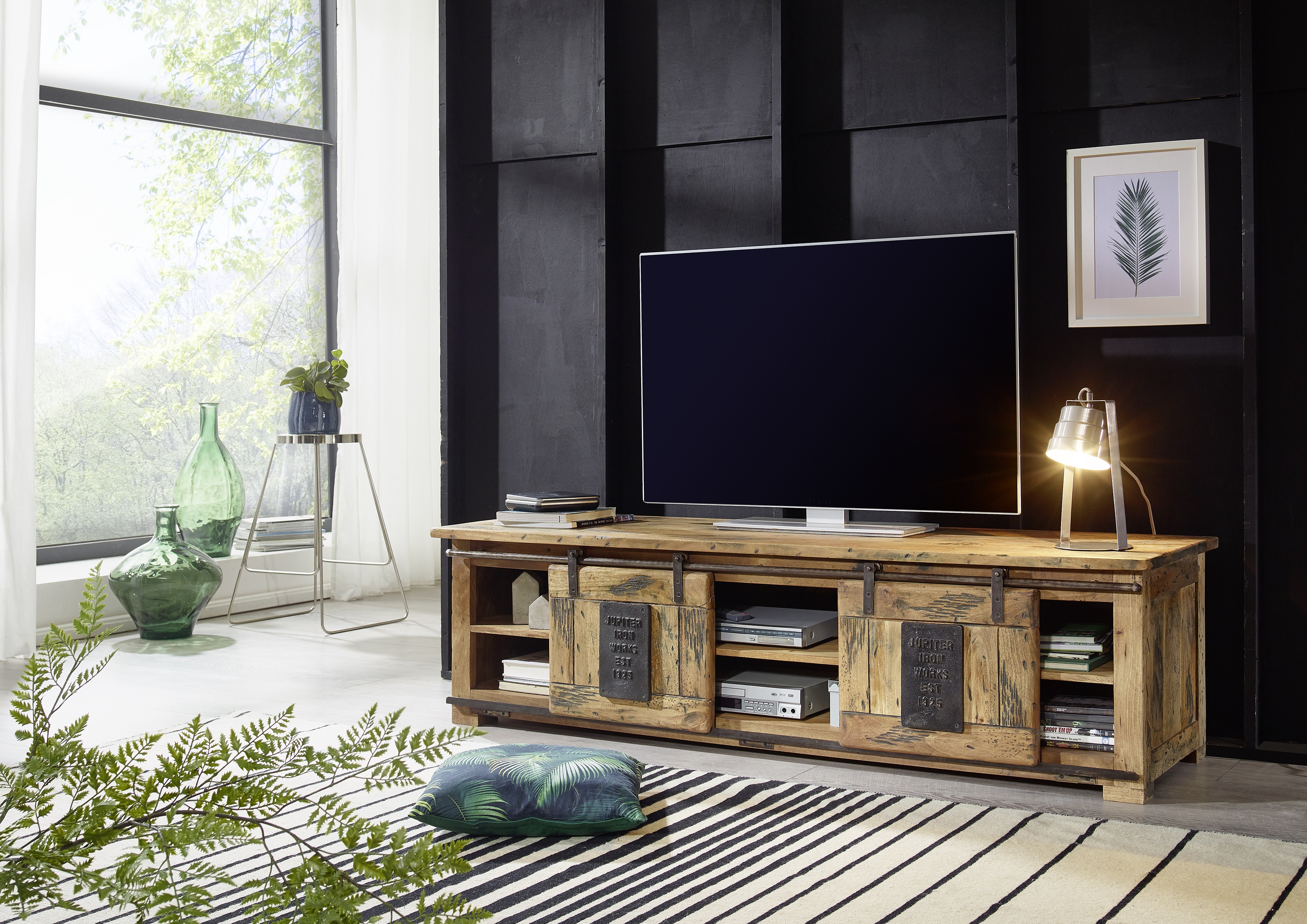 Lowboard_Norik1_180_01