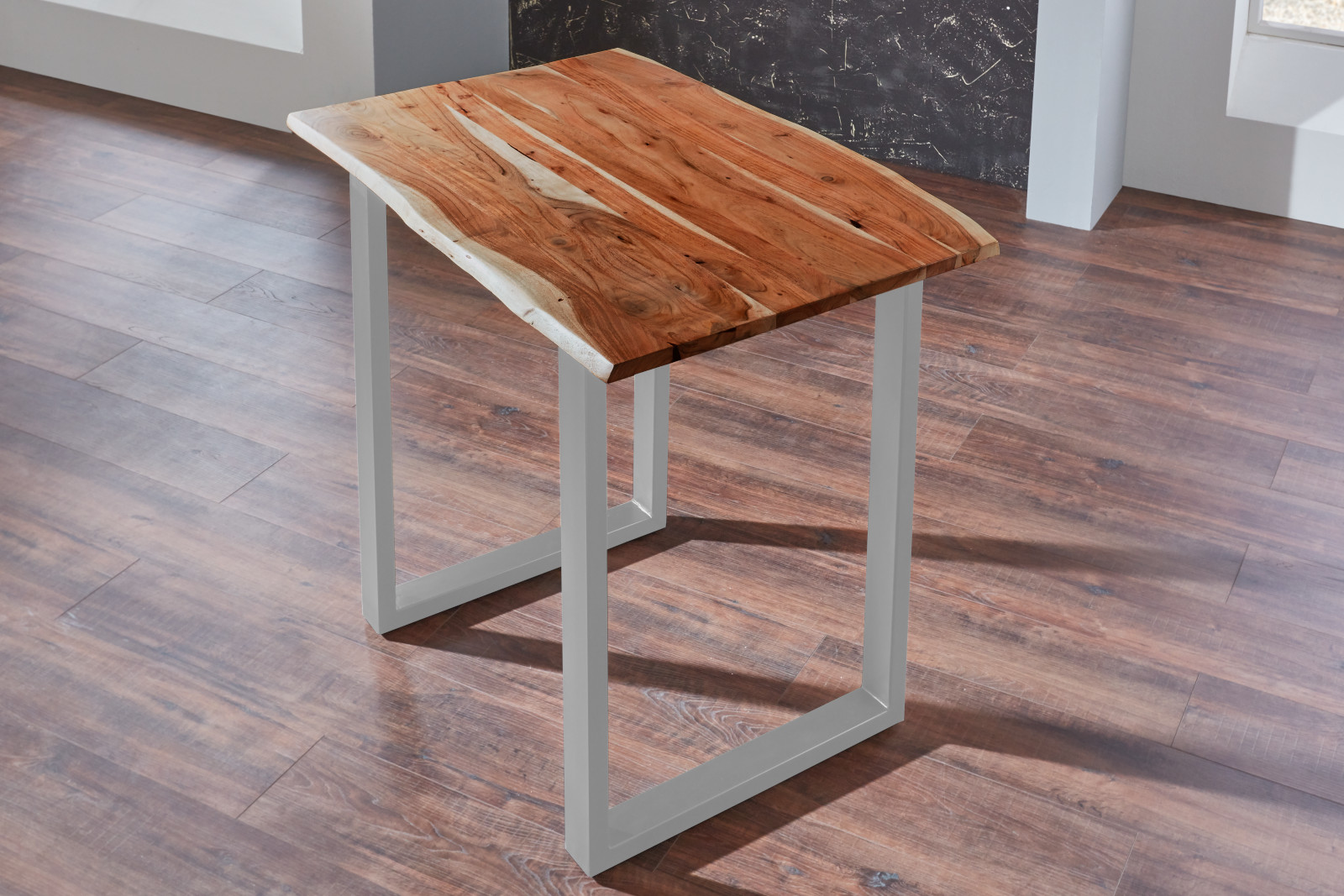 Barttisch_Quebec_nussbaum_silber_01