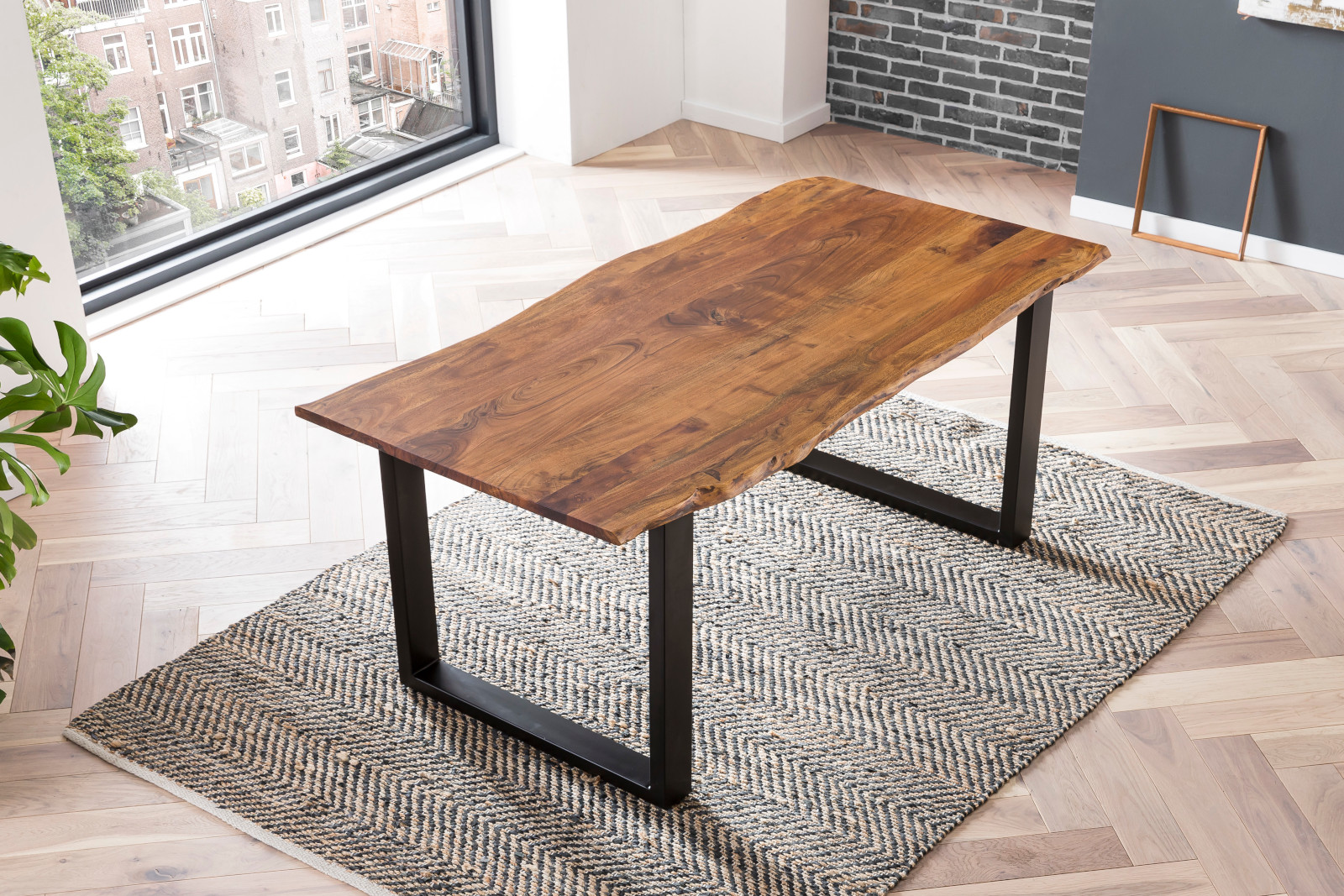 Laurina_TG_180_nougat_ml_03